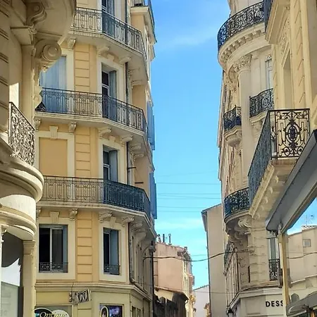 Apartment La Vaca T3 Standing Climatisation Wifi Netflix Coeur Historique *