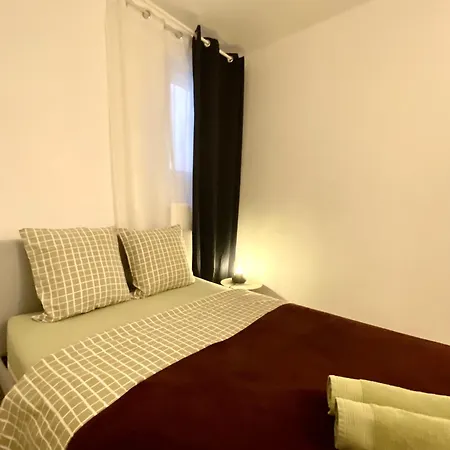 La Vaca T3 Standing Climatisation Wifi Netflix Coeur Historique Apartment *
